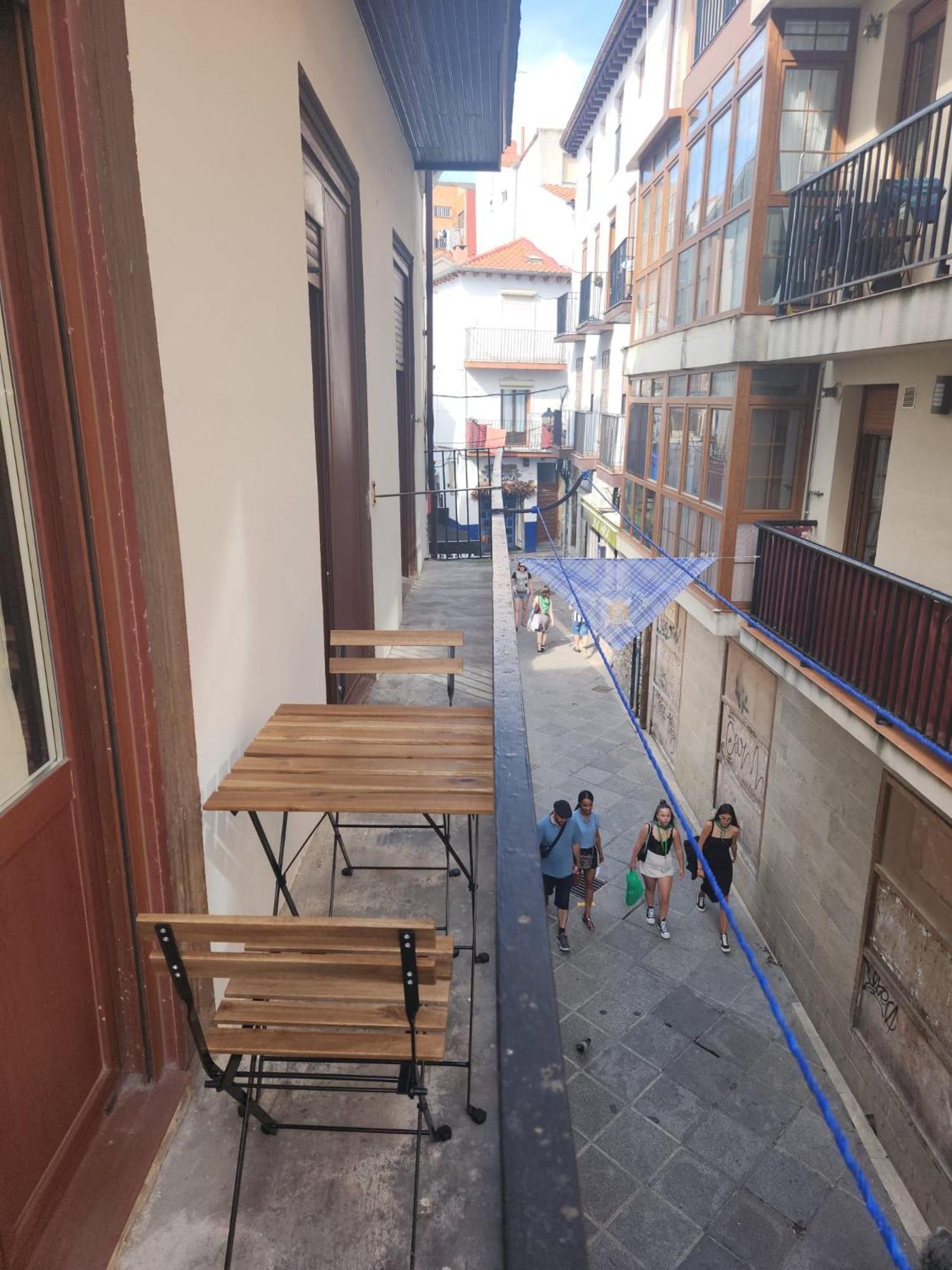 Апартаменты La Zona Mas Animada De Castro, Bares Y Restaurantes Кастро-Урдиалес Экстерьер фото